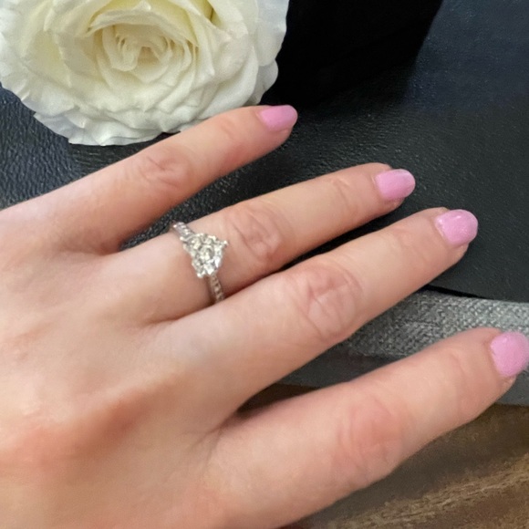 heart illusion engagement ring 18K white gold 0.50 CTW natural diamond size 6 - Picture 4 of 6